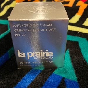 La prairie anti-aging day cream new no seal. Smells fantastic!